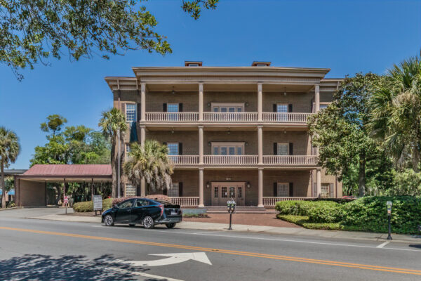 1011-Bay-Street-600×400 (1)